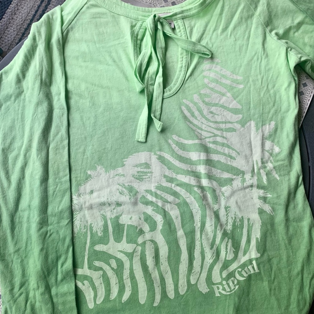 NWOT Rip Curl The Search Lime Green Womens Long Sleeve TShirt Size L